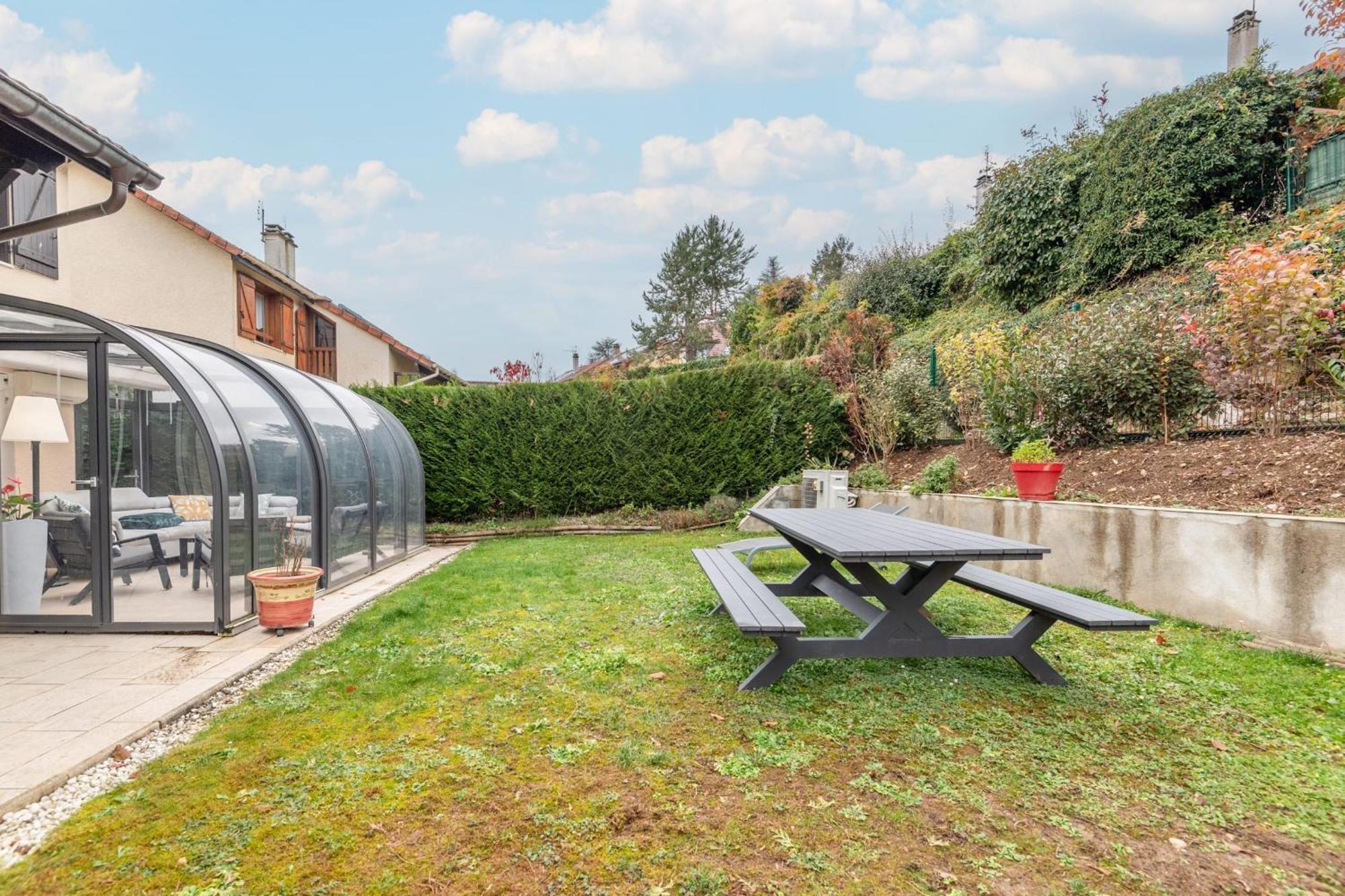 Alpiloc - Town House With Garden And Winter Lounge Villa Annecy Buitenkant foto
